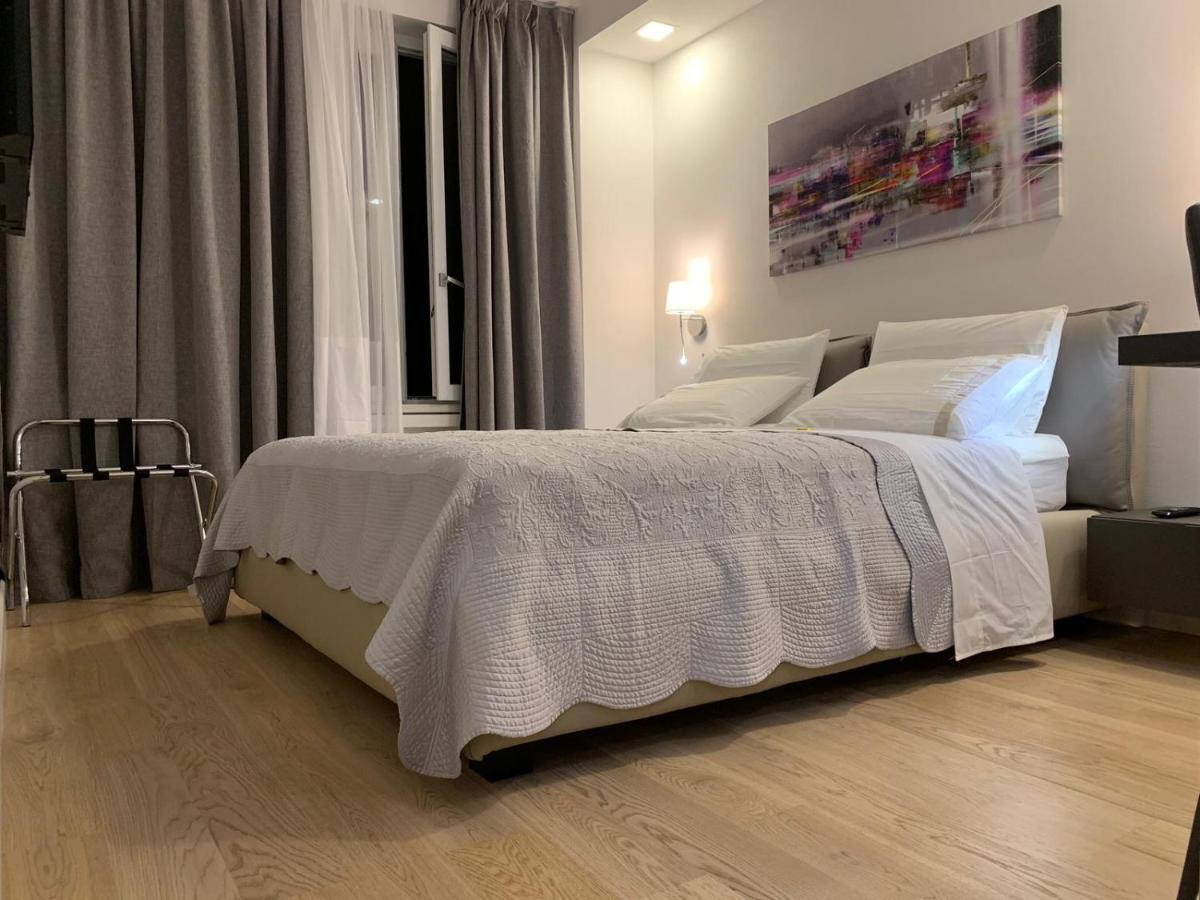 B&B Galleria Cavour Bologna Buitenkant foto