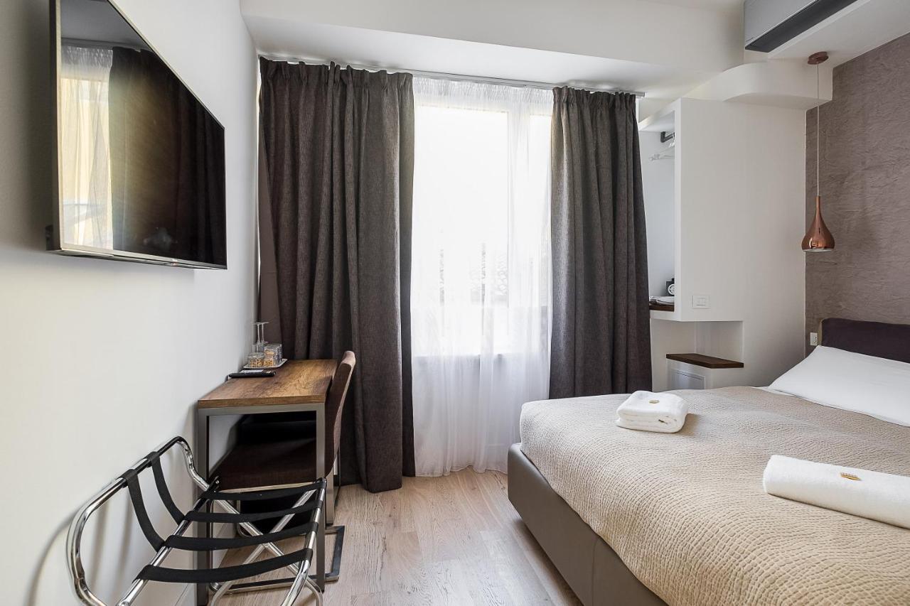 B&B Galleria Cavour Bologna Buitenkant foto