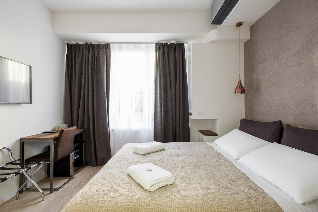 B&B Galleria Cavour Bologna Buitenkant foto